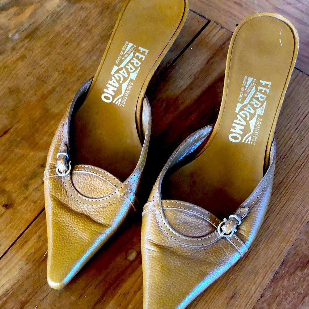 Salvatore Ferragamo Tan Leather Kitty Heels